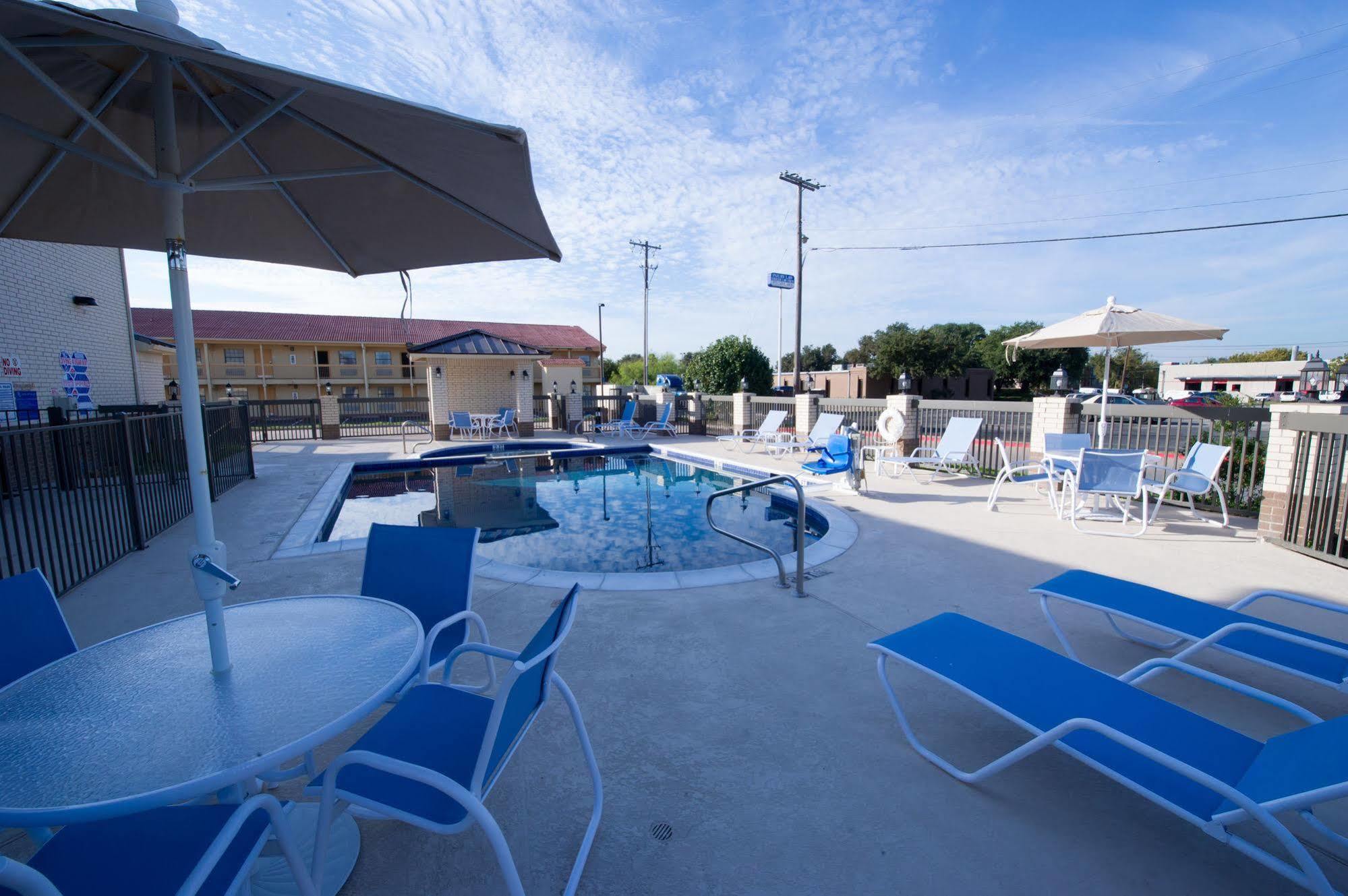 Arya Inn&Suites Farmers Branch Eksteriør bilde